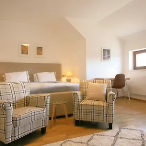Expat House Prag