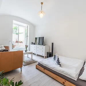 Quiet In The Center With Own Terrace Prag